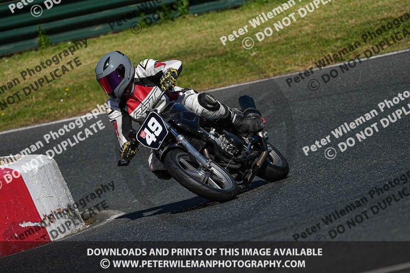 enduro digital images;event digital images;eventdigitalimages;mallory park;mallory park photographs;mallory park trackday;mallory park trackday photographs;no limits trackdays;peter wileman photography;racing digital images;trackday digital images;trackday photos